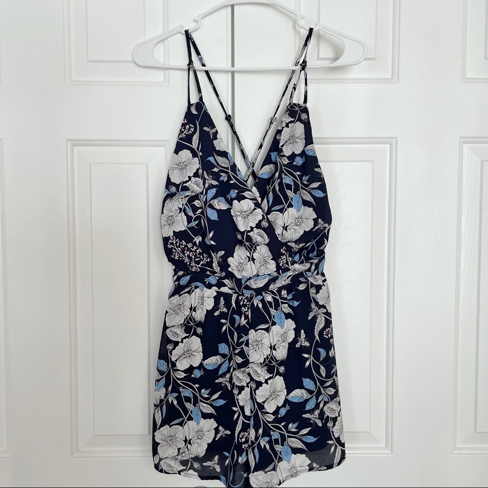 (S) Beautiful Floral Blue Bumble Bee Romper